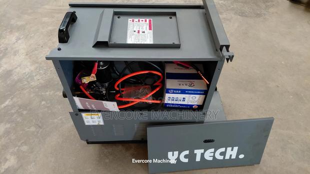 Commercial Mig Welding Machine Single Phase Output. - thumbnail 3