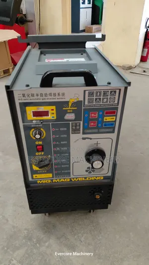 Industrial Mig Welder Machine Single Phase Output.
