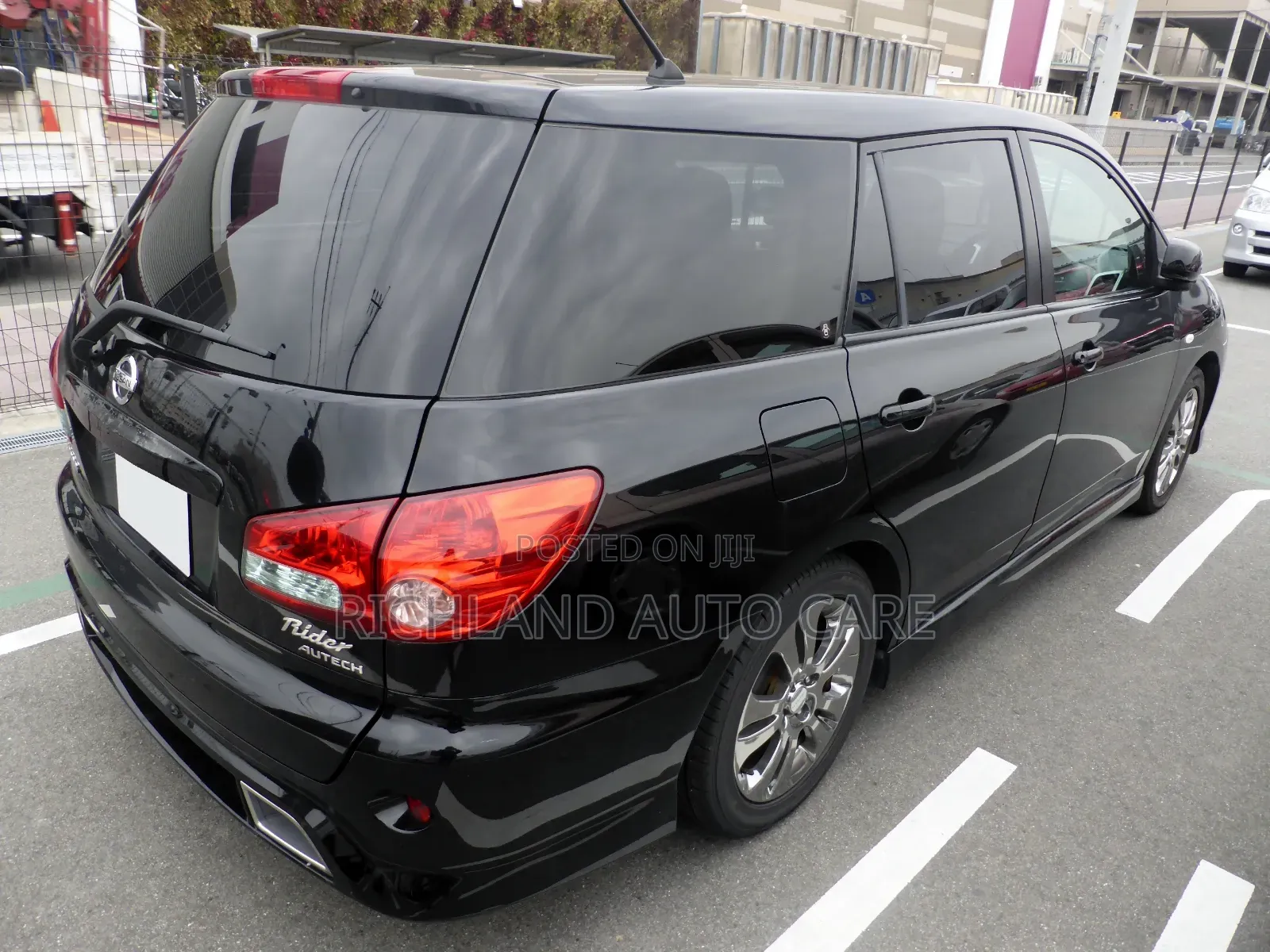 Taillights Nissan Wingroad Y12