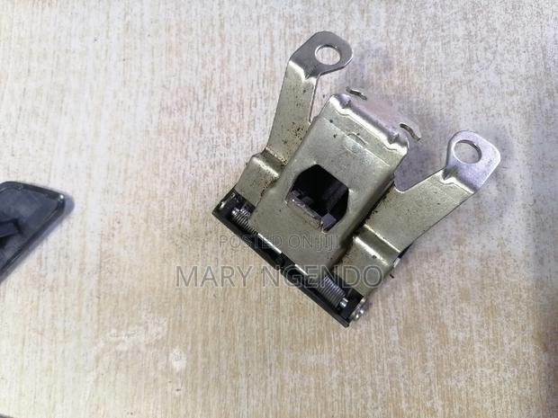 Nissan X Trail Boot and Bonnet Opener