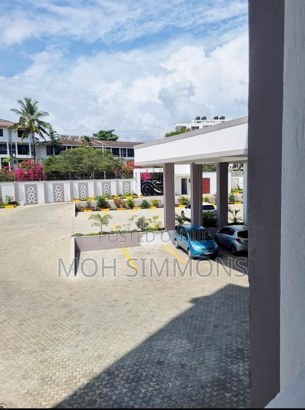 Luxury Beachfront 1 Bedroom With Pool Nyali - thumbnail 14