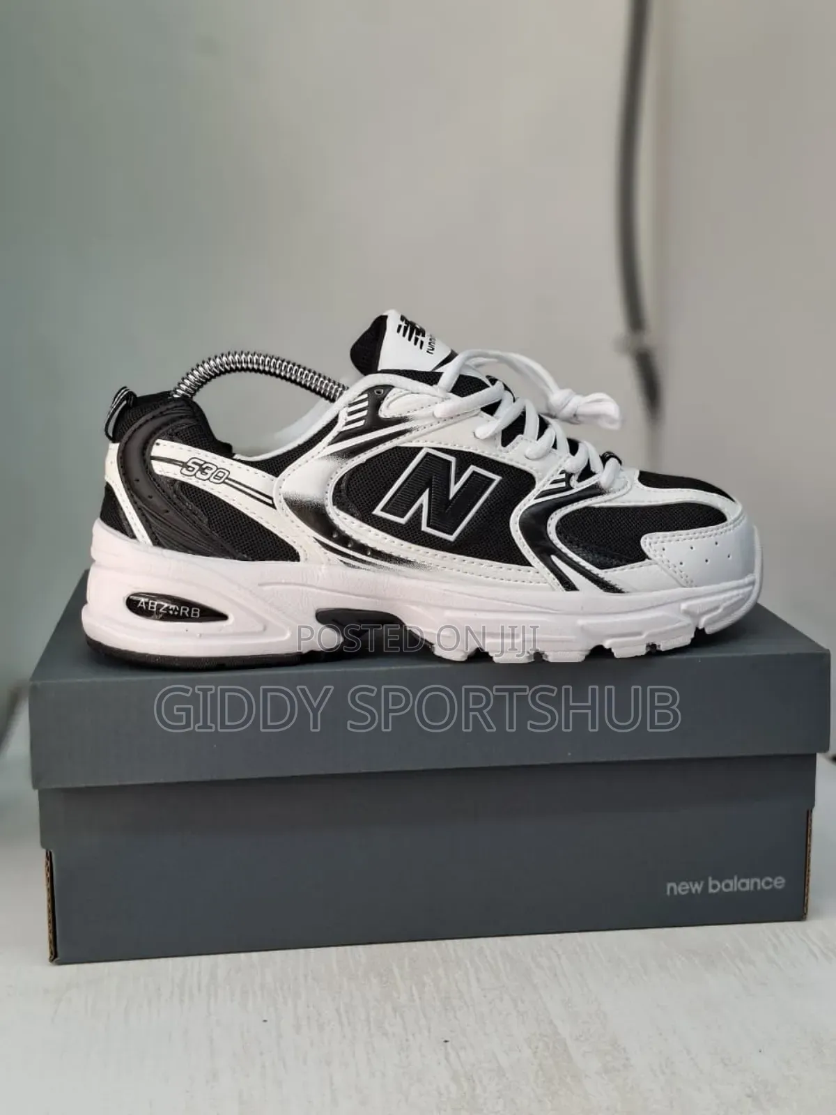 New Balance 1000