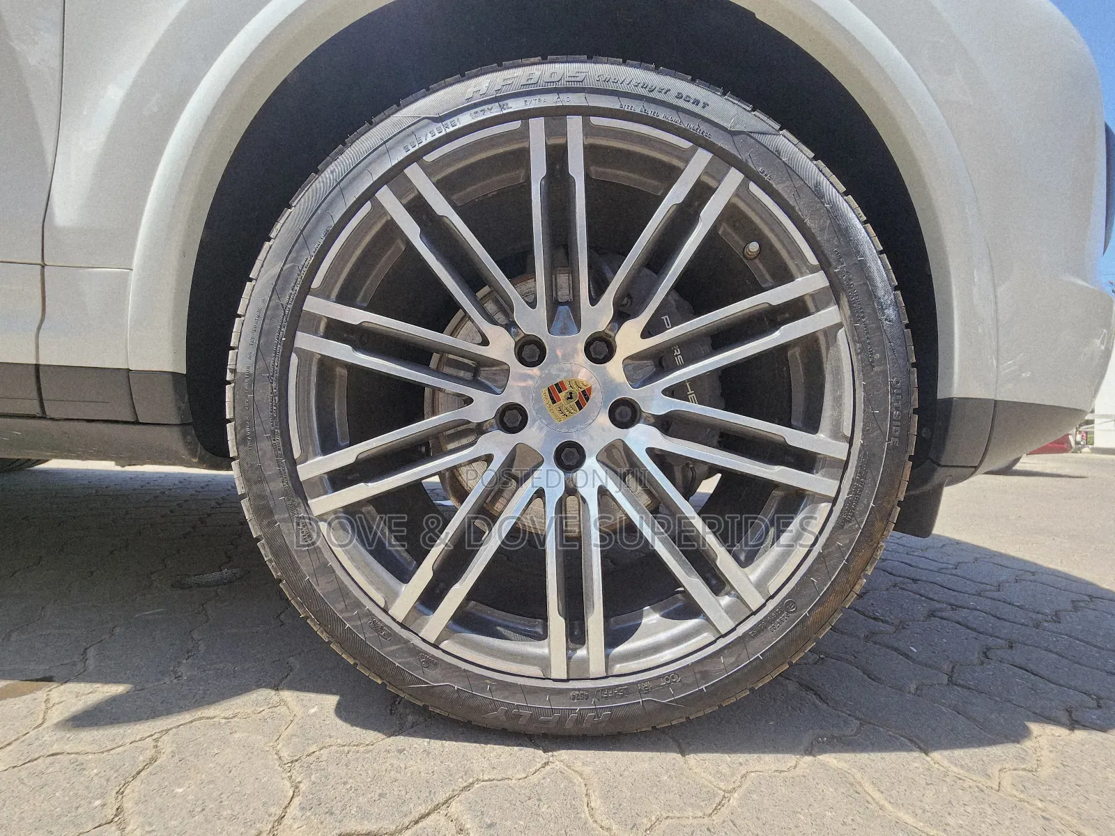 Porsche Cayenne Platinum Edition AWD 2018 White