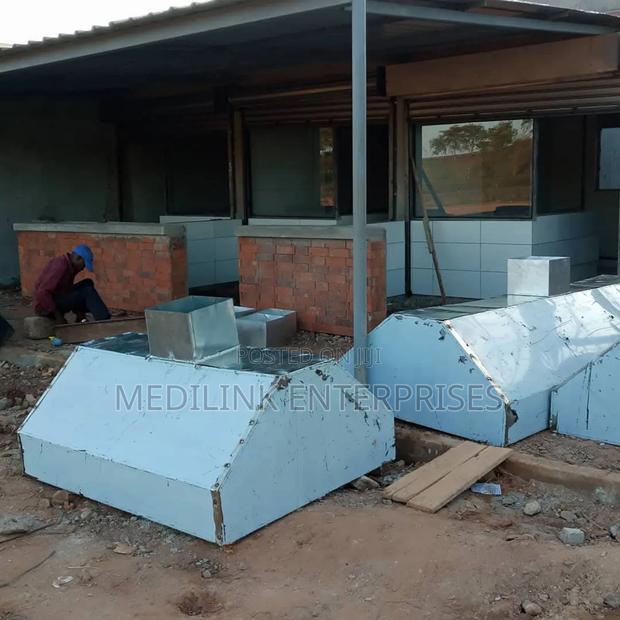Small Kitchens Hood Extractor