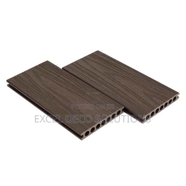Wood-Look WPC Deck Boards