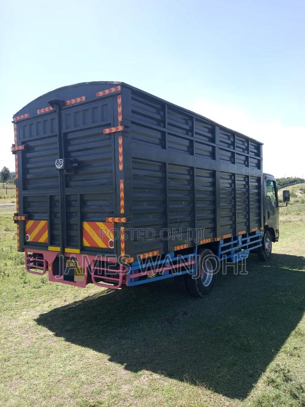 A Very Clean Isuzu Elf - thumbnail 6