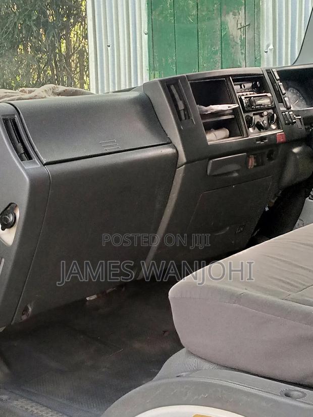 A Very Clean Isuzu Elf - thumbnail 9