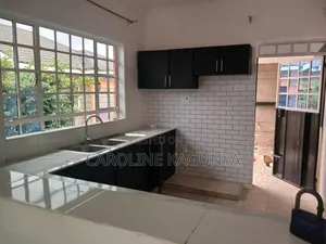3bdrm Bungalow in Kenyatta Road for rent