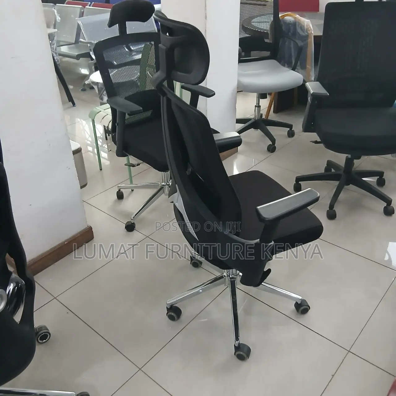 High Back Ergonomic Modern Staff Chair