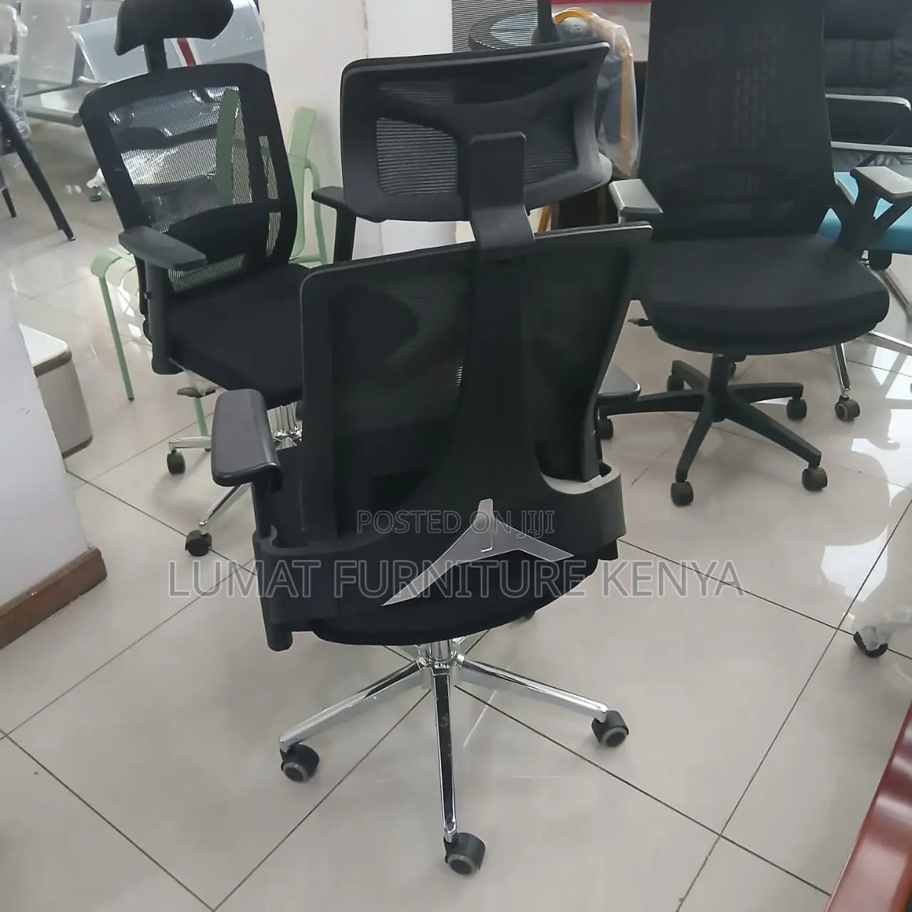 High Back Ergonomic Modern Staff Chair