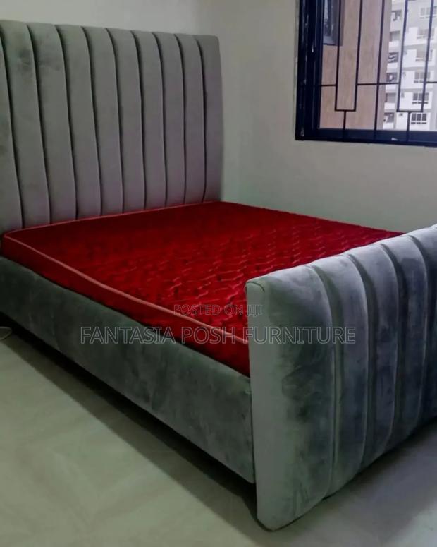 5x6 Grey Chester Panel Bed - main view