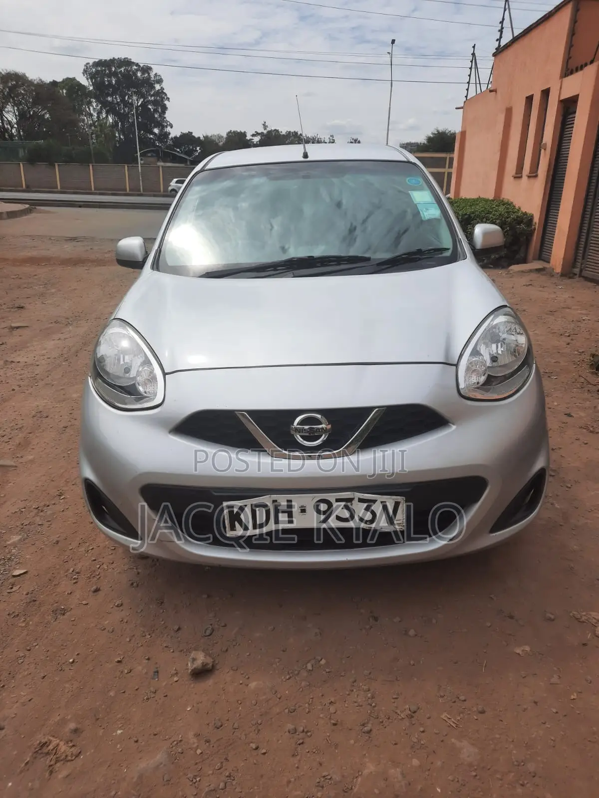 Nissan March 2015 Silver