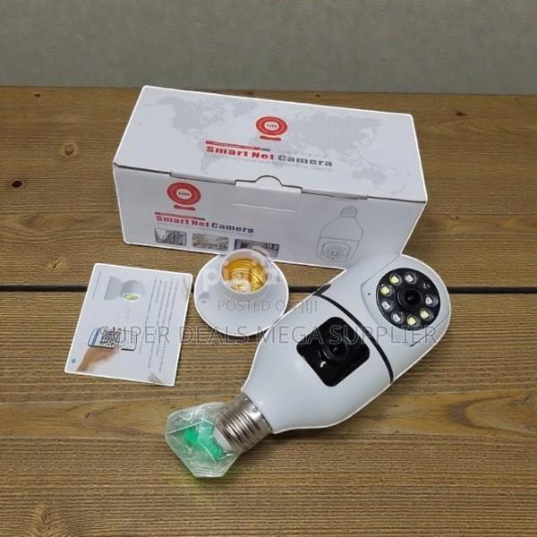 Dual Lens Wifi PTZ Panoramic Security Bulb Camera With Ip67 Waterproof