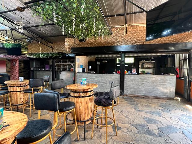 Bar and Restaurant for Sale. Offering 5% Commission/Finders Fee