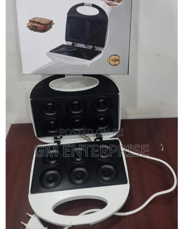 Electrical Multifunction Breakfast Machine 6pc Donut Make