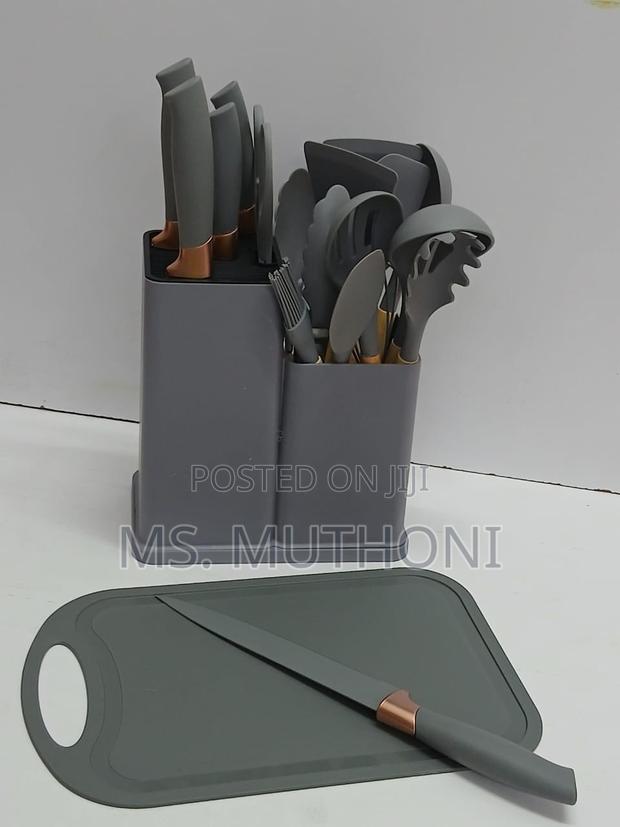 19-Piece Silicone Kitchen Utensil Set With Knife Set Chopping Board - thumbnail 4