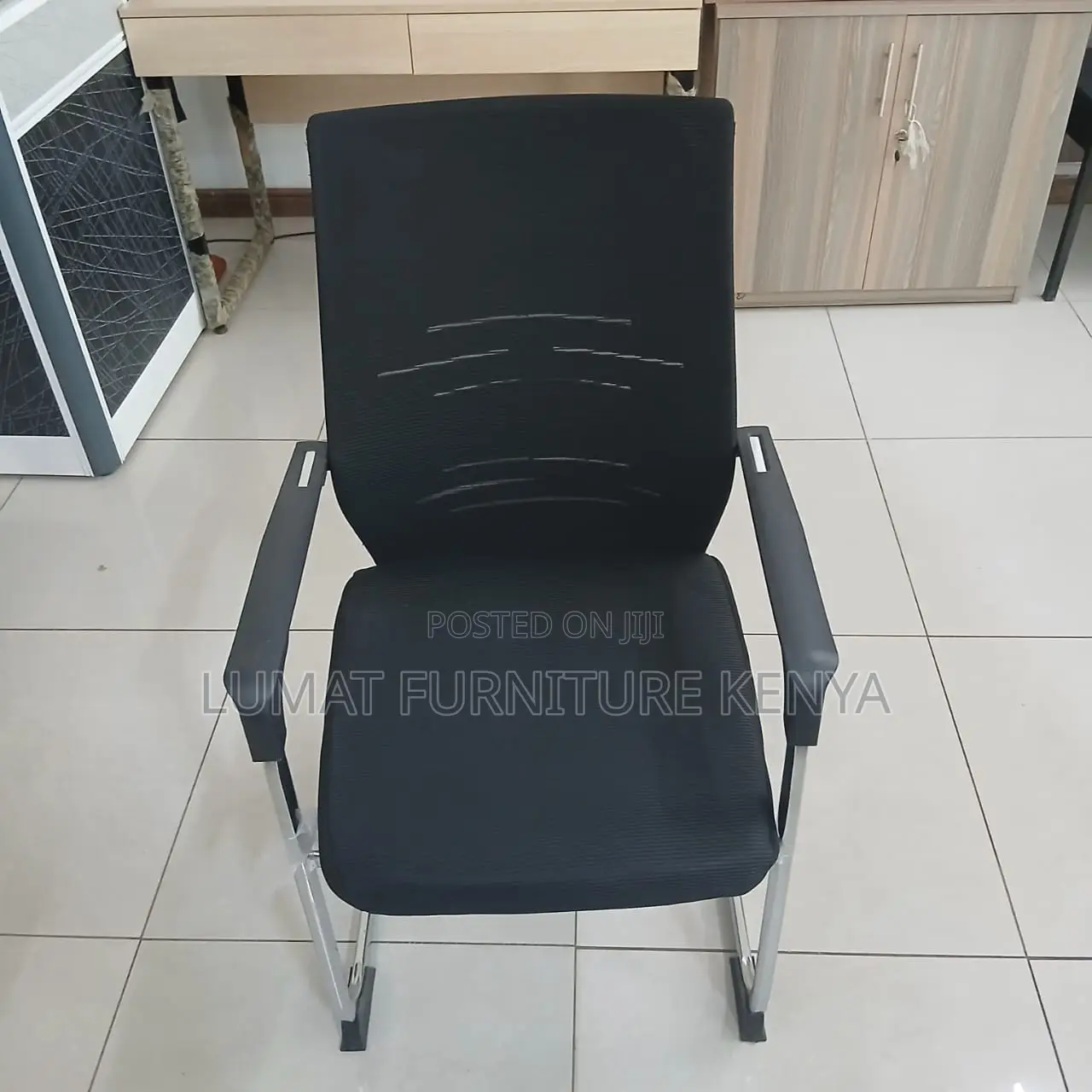 New Medium Visitors/Conference Office Chair