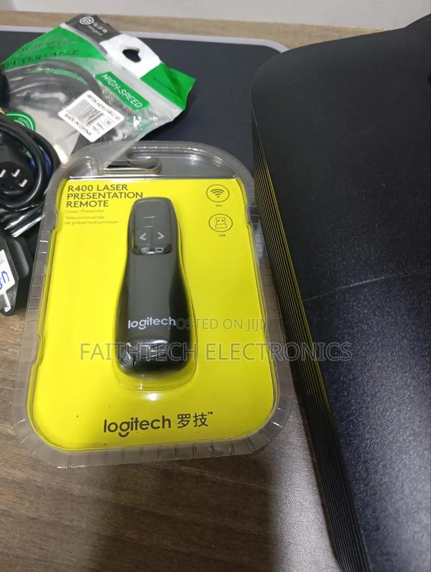 R400 Presentation Remote