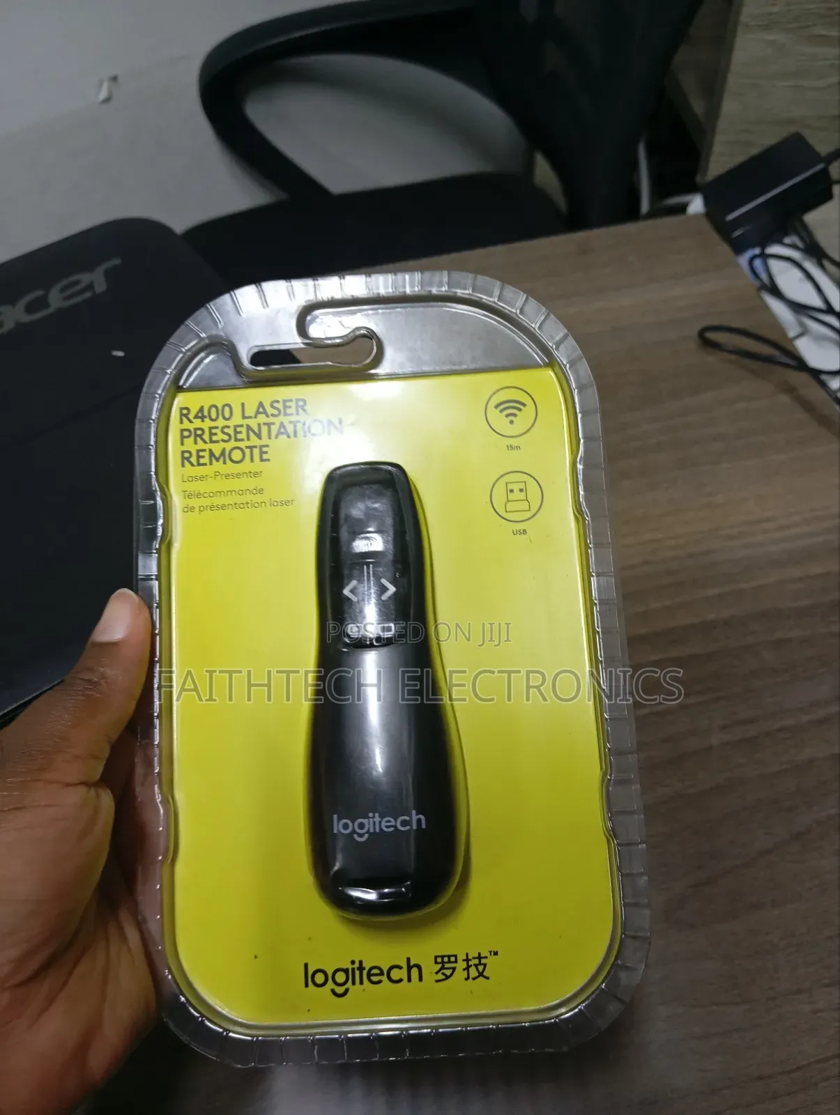 Reliable Wireless Performance —R400 Laser Pointer
