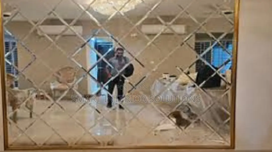 Four-Point Diamond Mirror