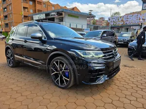 Volkswagen Tiguan 2023 Black
