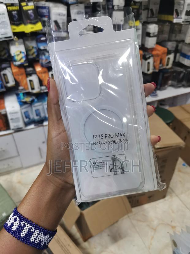 Aremok Apple iPhone 15 Pro Max Clear Case With Magsafe - thumbnail 2