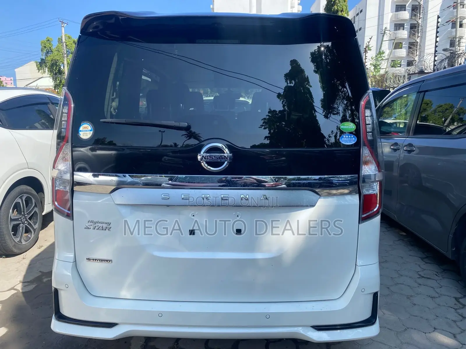 Nissan Serena 2019 White