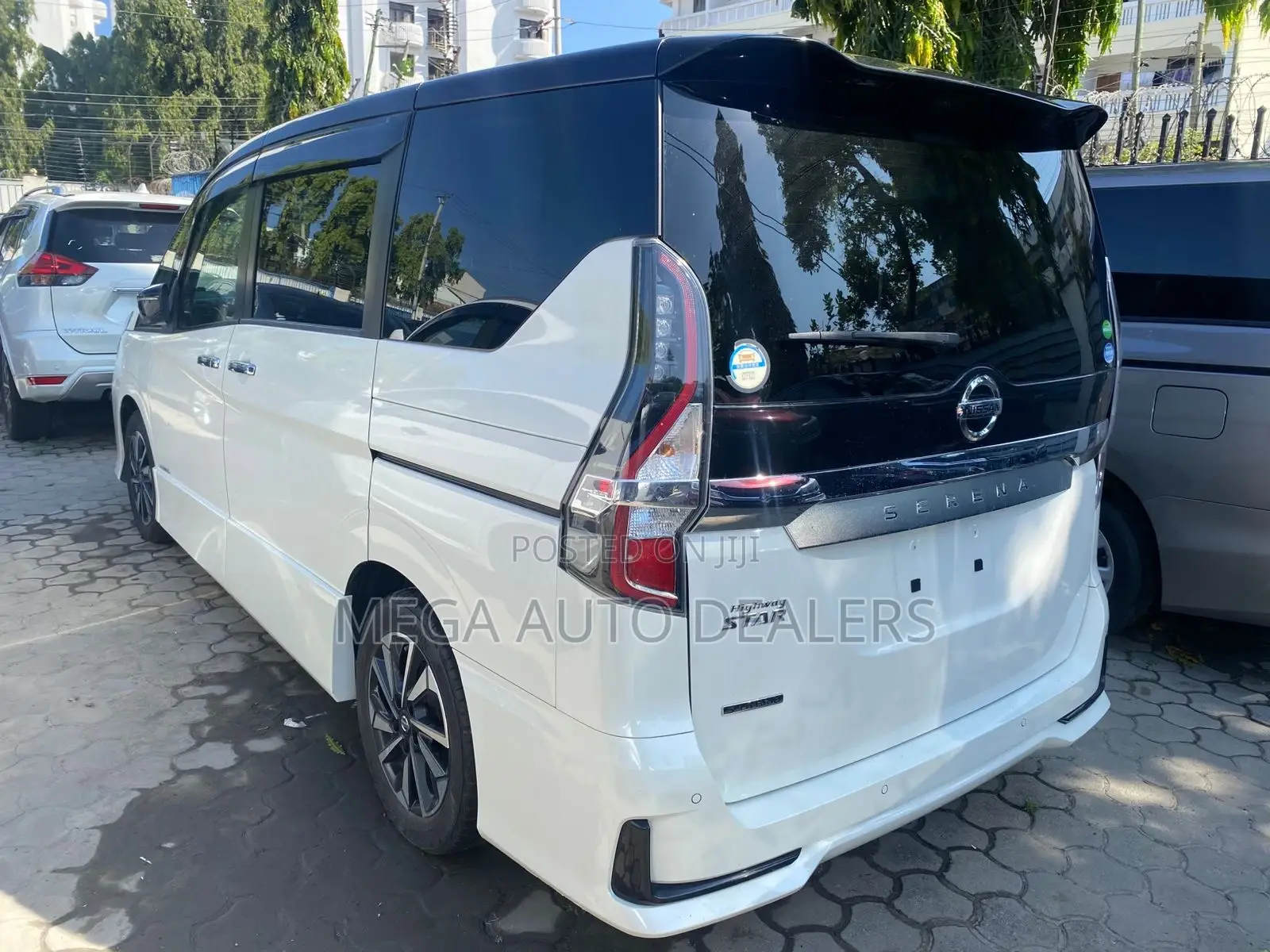 Nissan Serena 2019 White