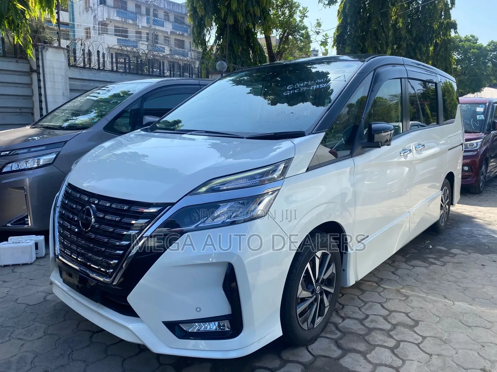 Nissan Serena 2019 White