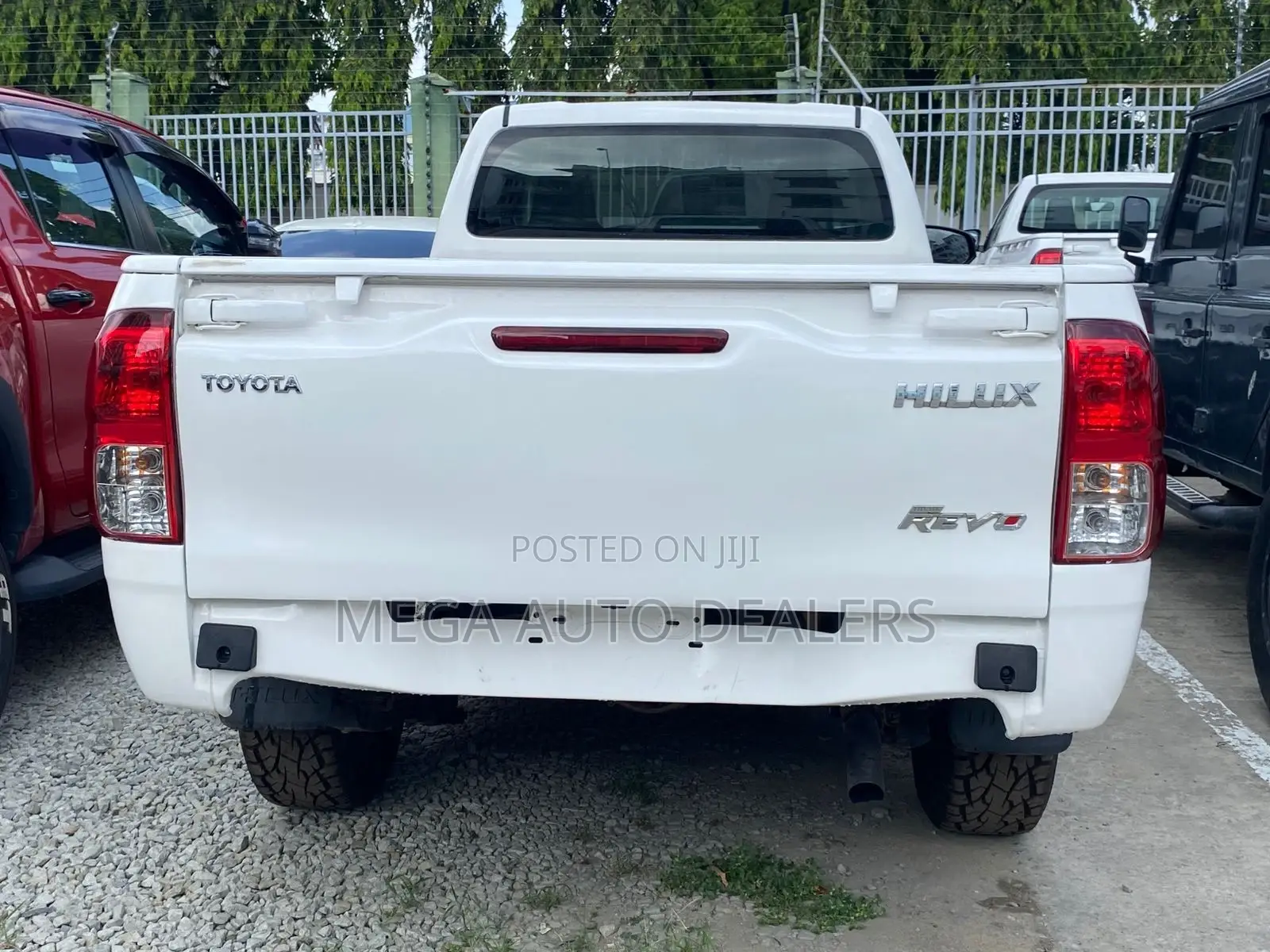 Toyota Hilux 2018 White