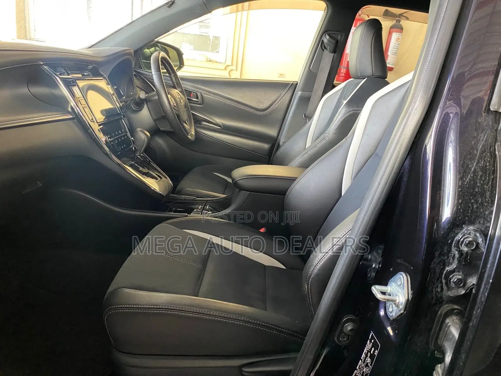 Toyota Harrier 2018 Black