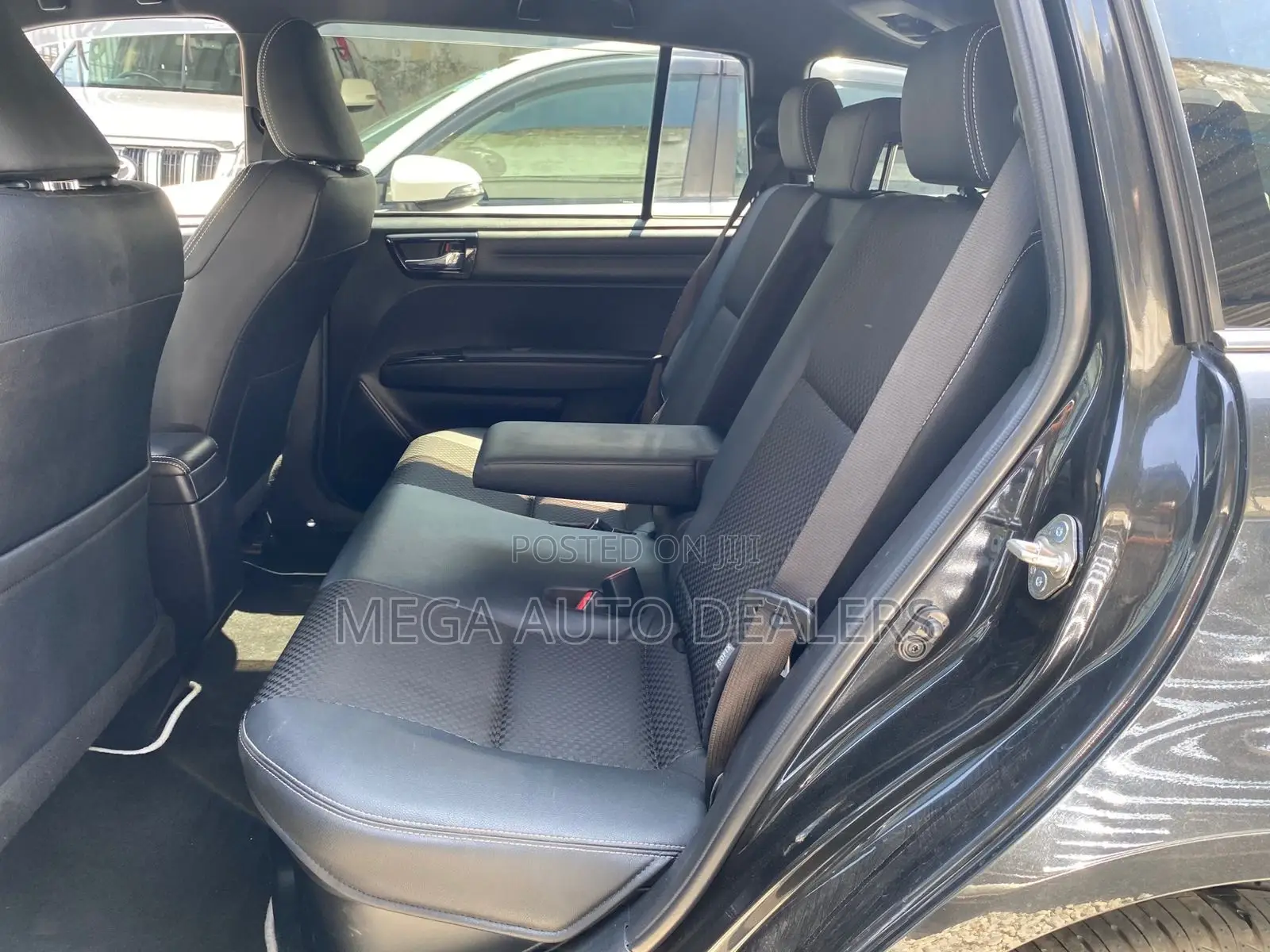 Toyota Corolla Fielder 2018 Black