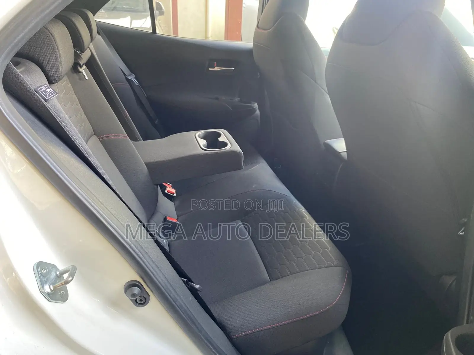 Toyota Corolla 2018 White