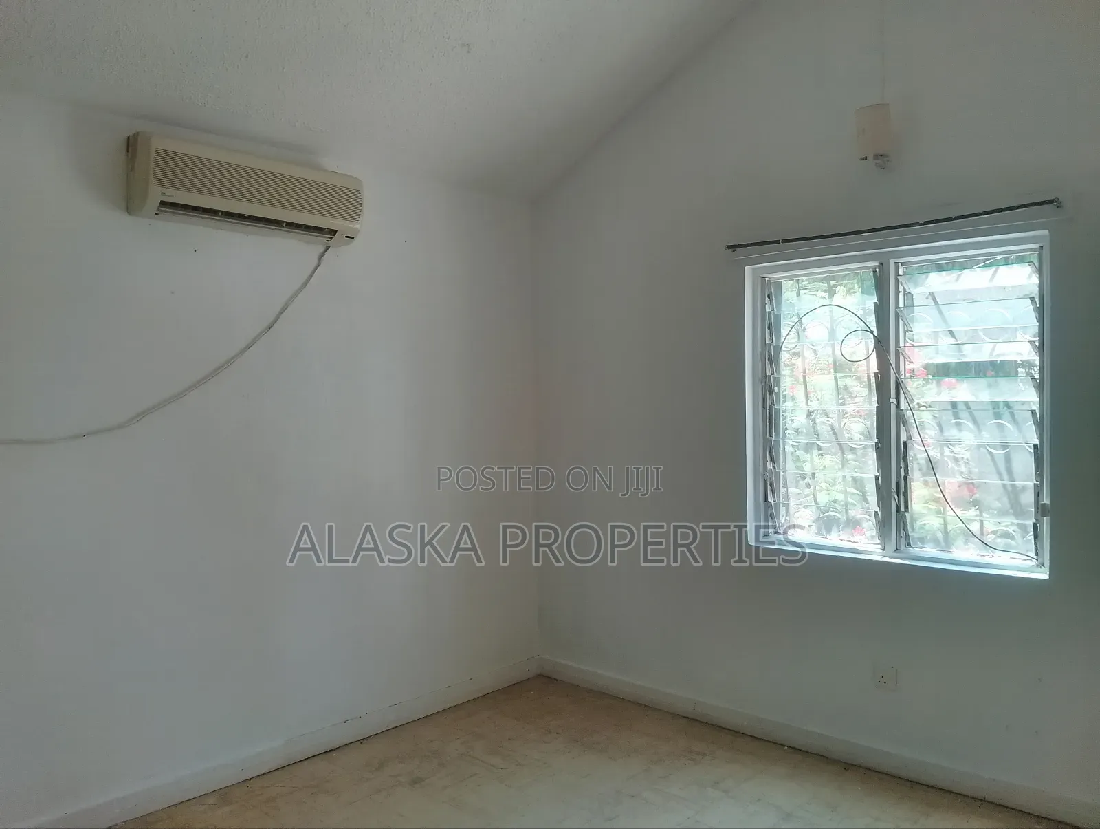 5bdrm Mansion in Nyali Estate for sale