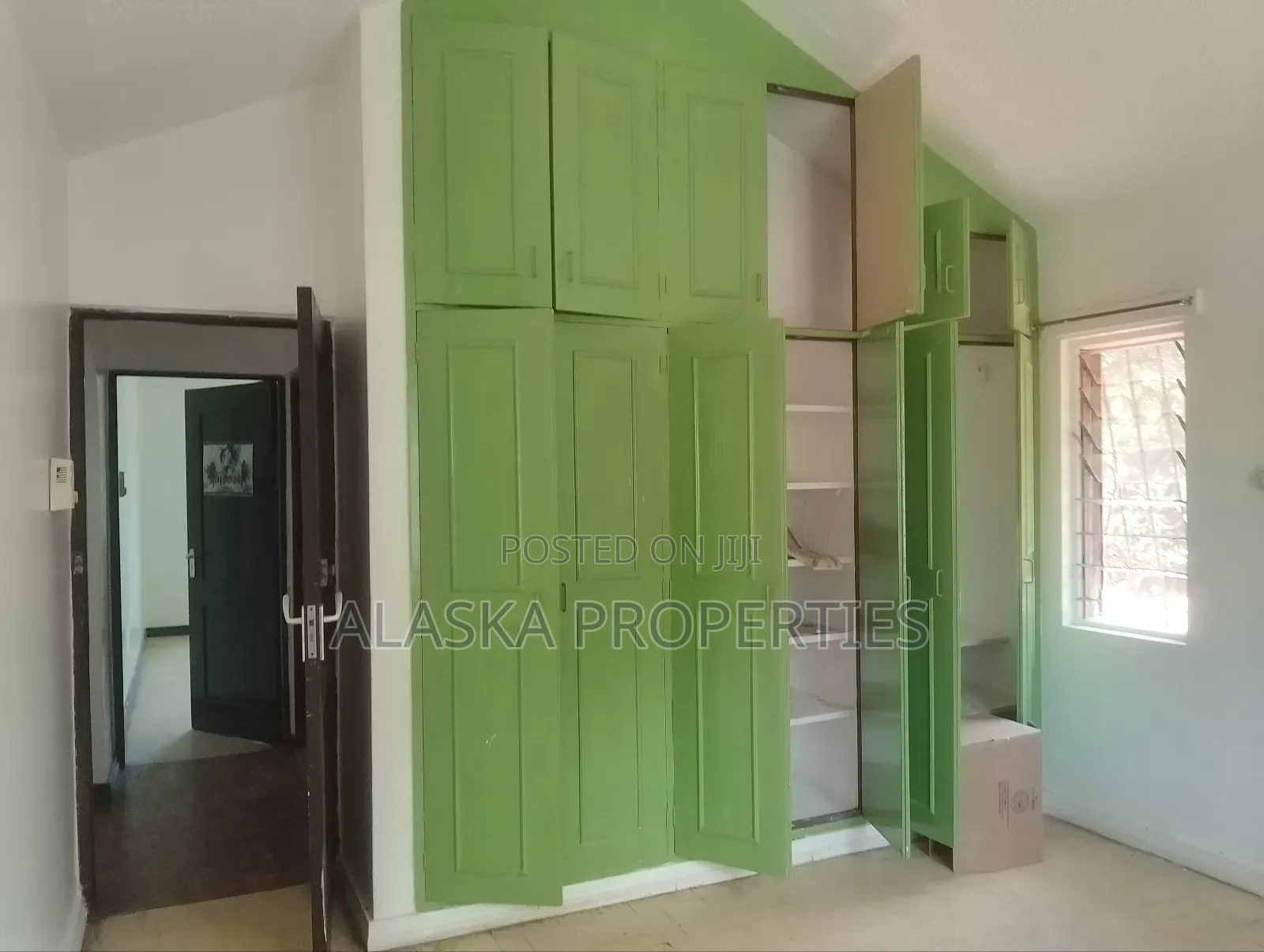 5bdrm Mansion in Nyali Estate for sale