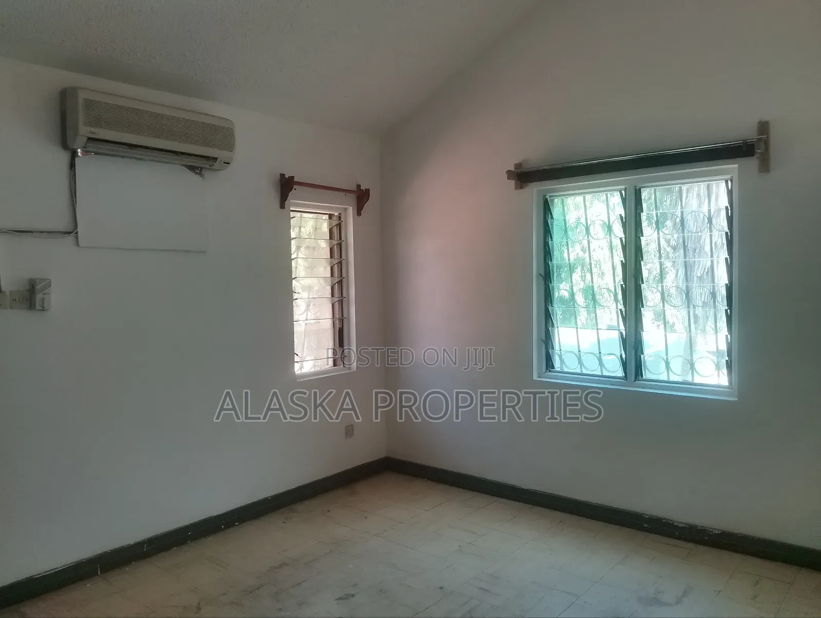 5bdrm Mansion in Nyali Estate for sale