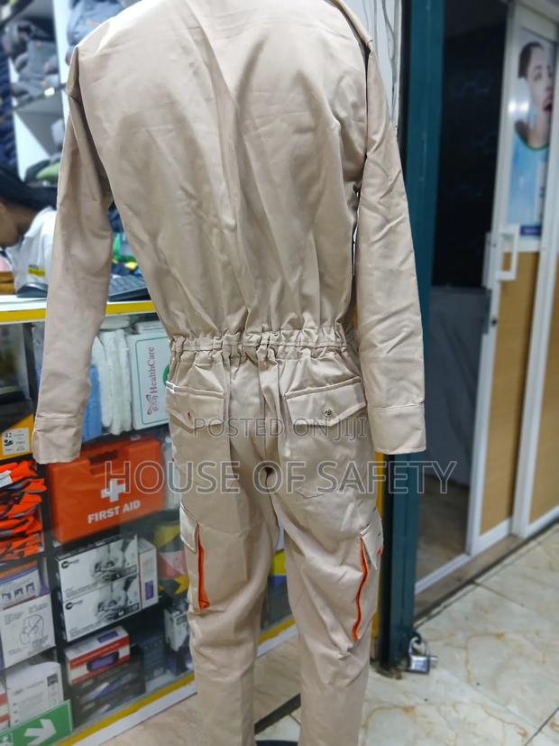 Loose Fitting and Adjustable Coveralls - thumbnail 2