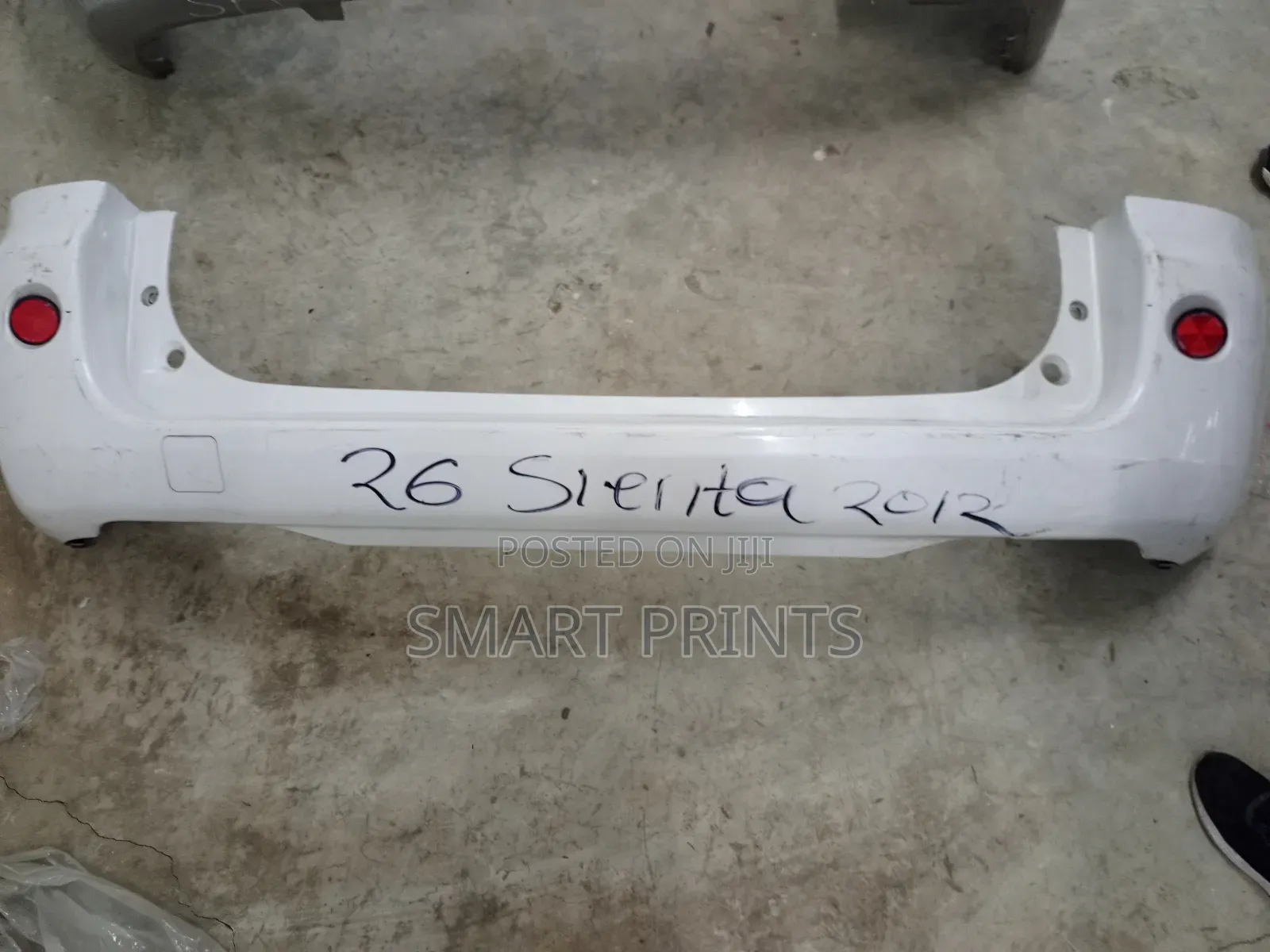 Exquisite Quality Ex Japan Toyota Sienta Back Bumper Available