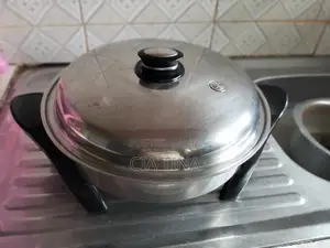 Salad Master Oil Core Skillet
