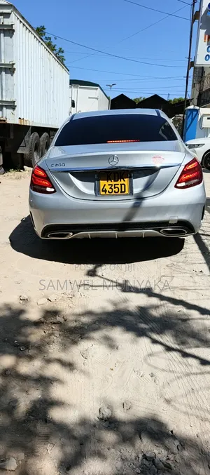 Mercedes-Benz C200 2016 Silver