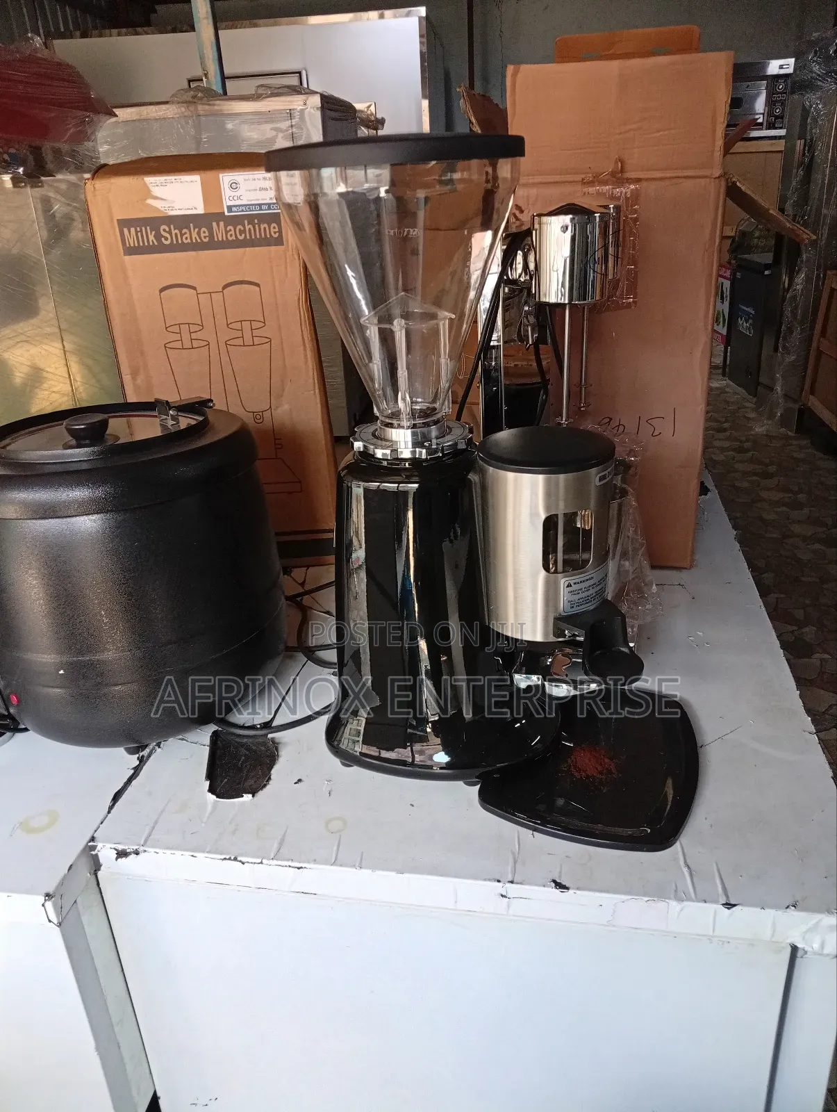 Premium Coffee Grinder Machine
High-Speed Grinding