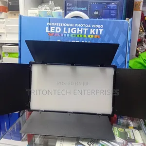 Pro Led 800 + Tripod Stand