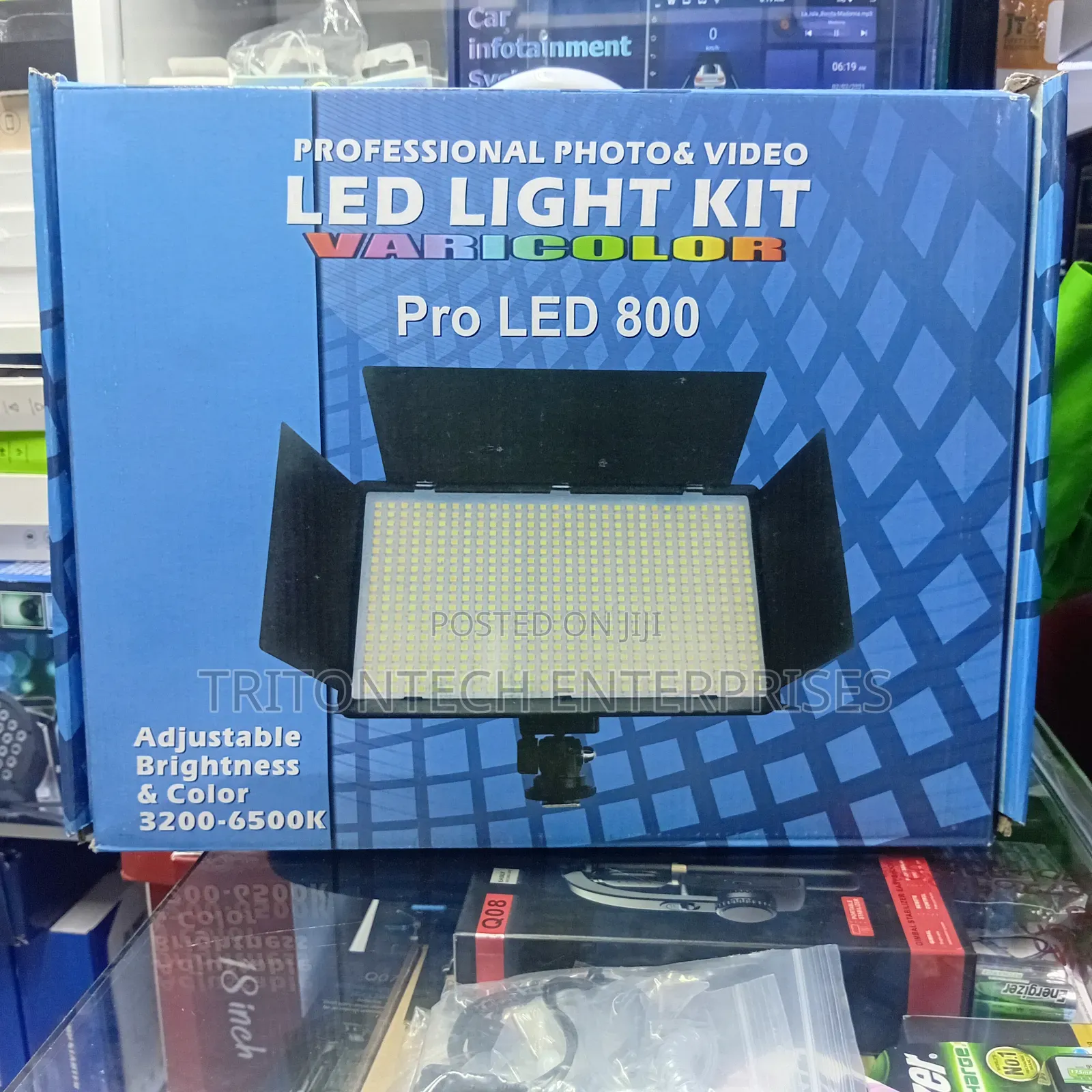 Pro Led 800 + Tripod Stand