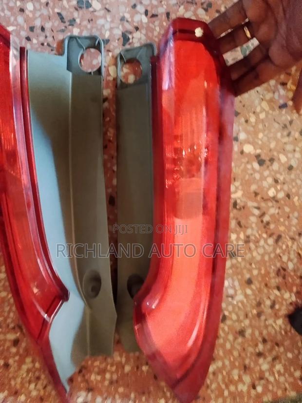 Honda Cr-v Upper Taillight - thumbnail 3