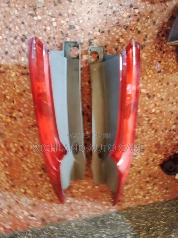 Honda Cr-v Upper Taillight - thumbnail 4