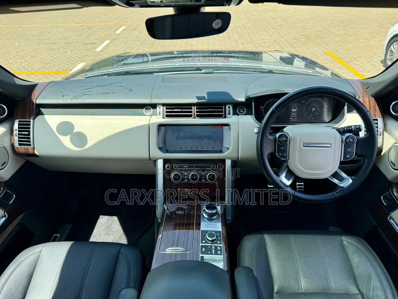 Land Rover Range Rover Vogue 2018 Black