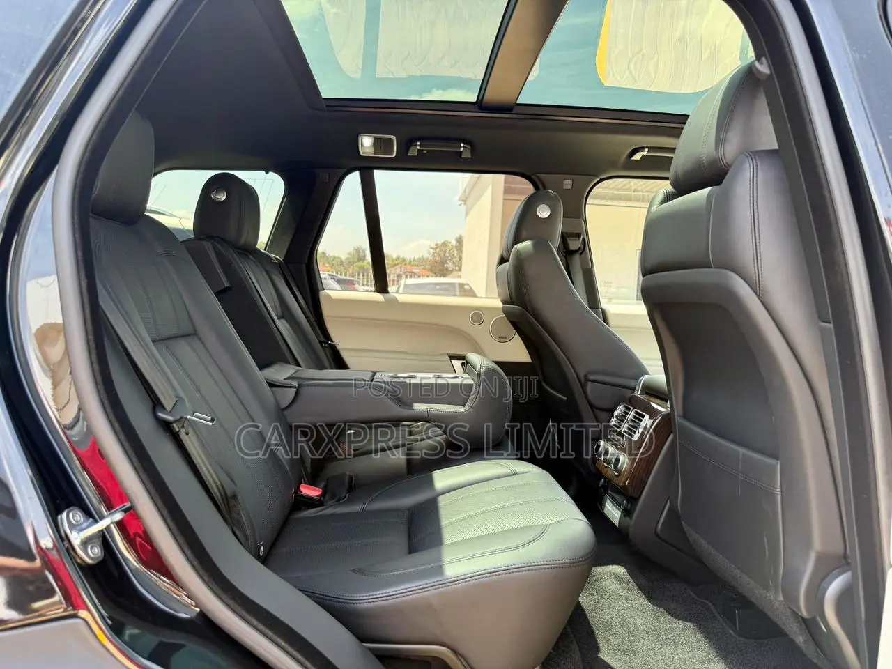 Land Rover Range Rover Vogue 2018 Black