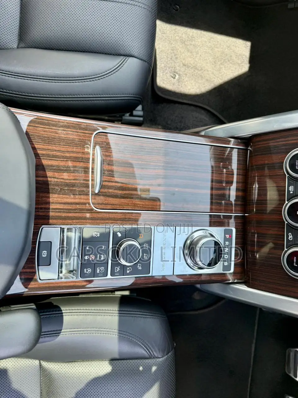 Land Rover Range Rover Vogue 2018 Black
