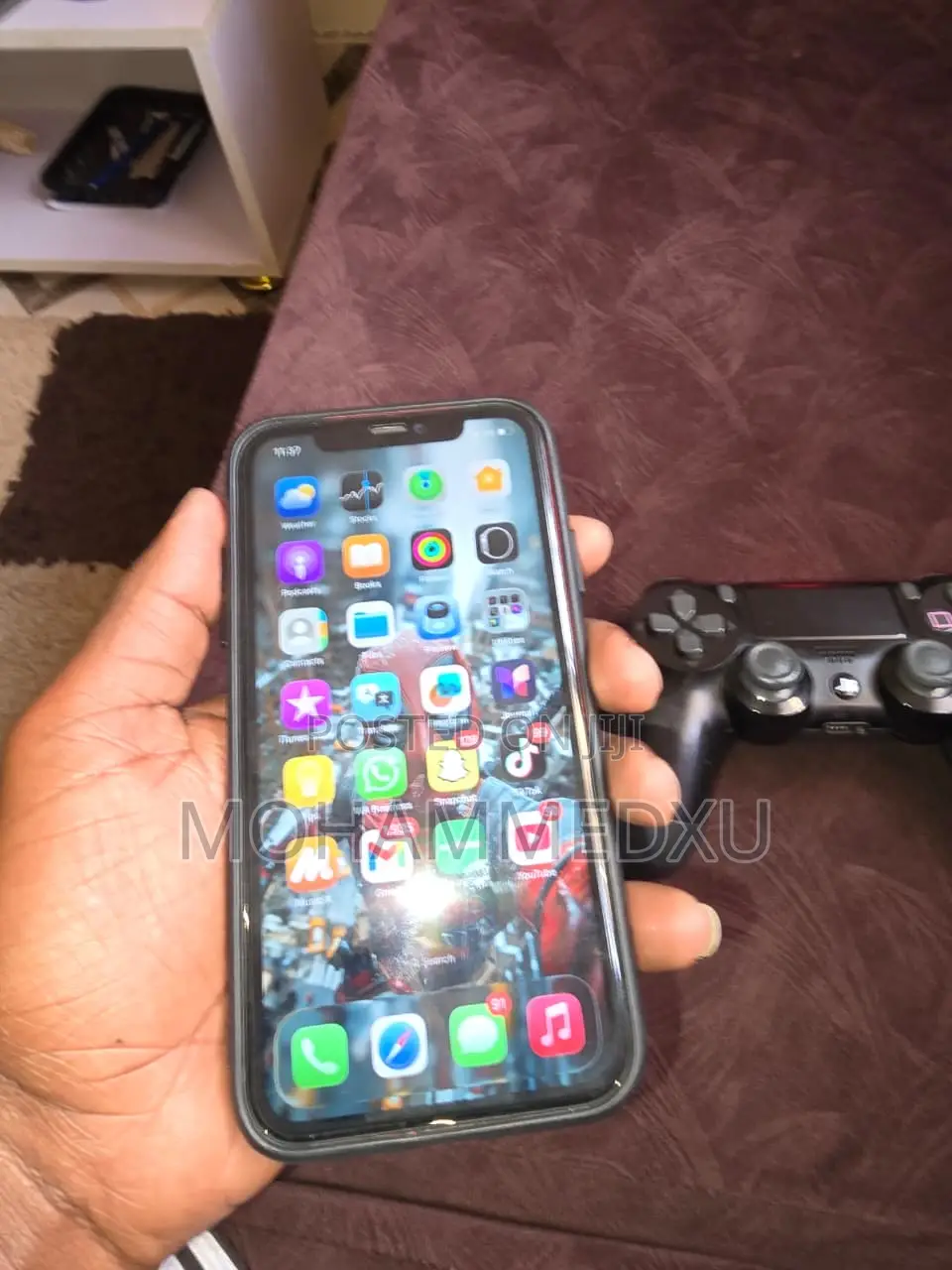 Apple iPhone 11 64 GB Red