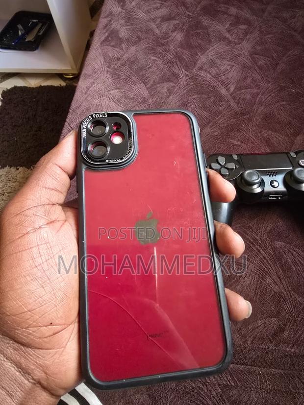 Apple iPhone 11 64 GB Red - thumbnail 2